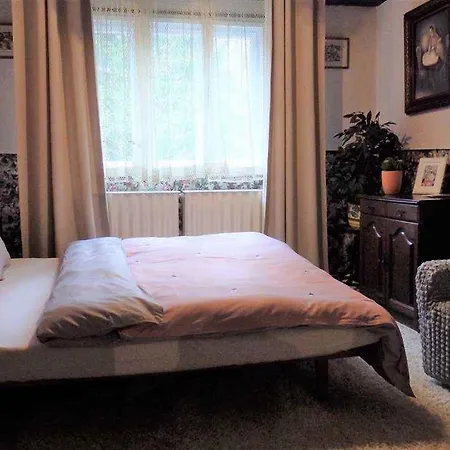 In Desna - Isergebirge 1740 Country house Polubny